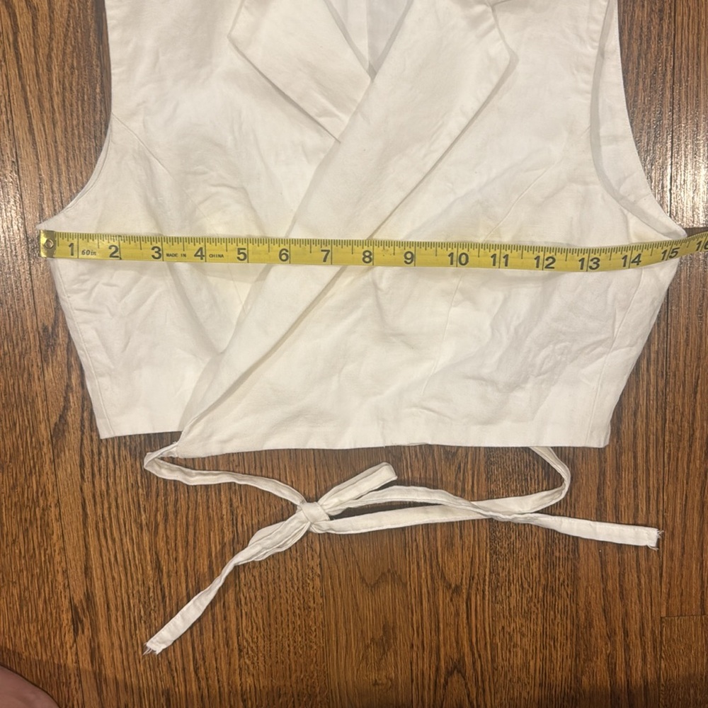 Zara white Tailored linen blend wraparound vest cropped size medium - Picture 4 of 7